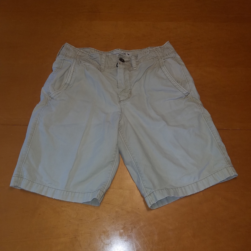 American Eagle shorts. Tan. Kaki.
